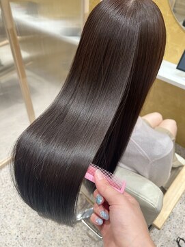 ジーナ 北千住ミルディス通り(Zina) 髪質改善＊ダークブラウン＊【Zina北千住ミルディス】