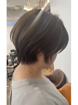 ハーツ(Heart's) 白髪ぼかし/イメチェンヘアスタイル/前髪カタログ/ショートボブ