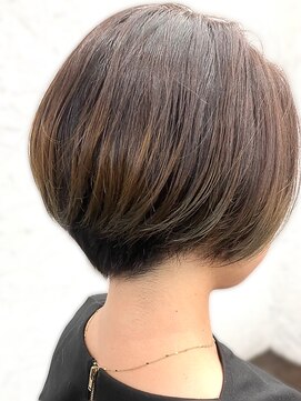 ハテナ(hatena) 大人っぽさ×ショートボブ