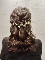 サンジュウナナドシー 大宮東口店(37.0℃)&nbsp;大人可愛いゆるふわ華やかハーフアップ