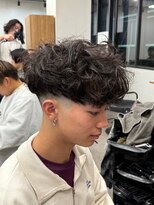 リッチブランドアンドコー(Rich Brand&Co)&nbsp;スパイキーショート　フェード　スペインカール　ルーズパーマ