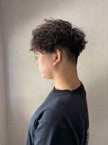 エストレーラ(estrela)&nbsp;『estrela』ツーブロック×ワイルドパーマ