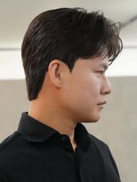 エイル 北堀江(Eir)&nbsp;ダウンパーマ　韓国風　メンズカット　センターパート