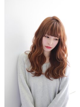 クララ サカエ(CLALA Sakae LA.DONNA group) ゆるやか波ウェーブロング