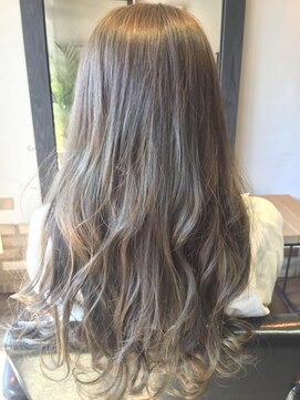 ハイラス(HAIRAS) 色落ちした髪色のオンカラー【イルミナカラー】