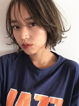 ヴェイン(VEIN) 無造作カール 丸みショート デザインカラー ボブ エッジショート