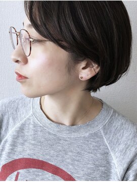 ノイン(noine) ナチュラルベージュのショートボブ