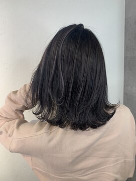 アンダーバーホワイト 天神店(_WHITE) ハイライトダークアッシュ