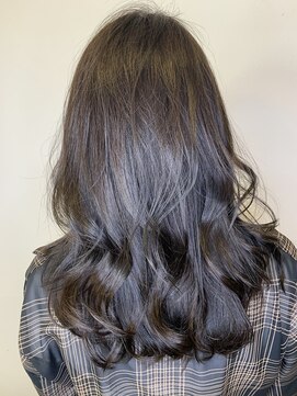 ヘアーサロン イバ(IBA) アッシュグレー