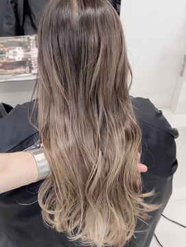 アライブ キチジョウジ(ALIVE Kichijoji) 小顔セミウェットウェーブハイライトカラーオリーブカラー