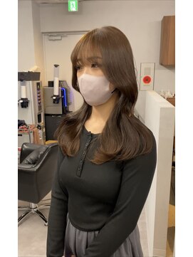 アット(at...) 《韓国風顔まわりカット》