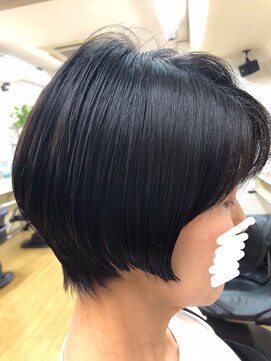 香芝美容室 前下がりショート