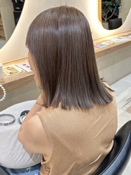 ヒビヲ(HIBIO) ショートボブイルミナカラーオージュアダブルカラーハイトーン
