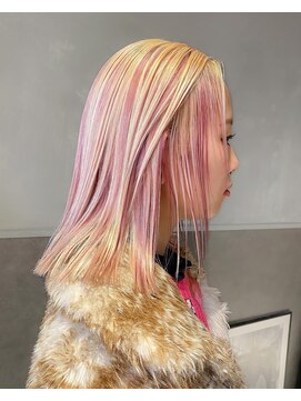 キャロルガーデンズ ボコカ 表参道(Carroll Gardens bococa) ブロンド/ブリーチ/ピンク