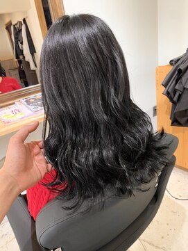 トラオム(Traum) 暗めグレー