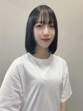 ヌークバイラヴェスト 四日市(neuk by lovest) ボブ×ブルーブラック