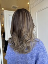 エイミーバイアフロートザガーデン 浦和店(amie by afloat the garden)&nbsp;アンブレラカラーで可愛いコントラスト