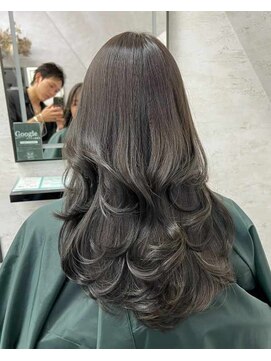 レイ(Lay.) 【代表内堀】透明感グレージュレイヤー