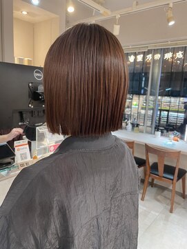 ネオリーブアイム 横浜西口店(Neolive aim) 切りっぱなしボブ ぷつっとボブ ナチュラルブラウン