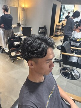 ブルニール 心斎橋(BLEUNIR) ラフカール　ラルフカール　メンズパーマ　センターパート