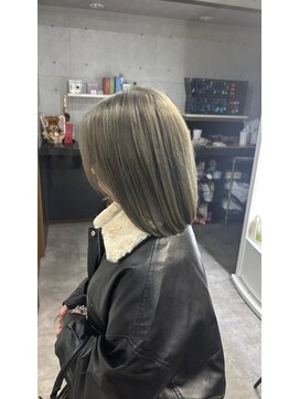 レーヴ(REVE) グレージュミディ