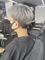 エミタス 柳通り(Emitas.)&nbsp;和歌山市でダブルカラーならお任せ♪ベリーショート×シルバー