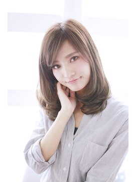 アジュテ(ajouter) 外国人風セミディ☆ワンカールストレート♪