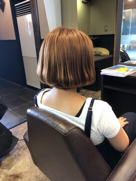 ナトゥーラ 岐阜(Natura) ハイトーンローグラボブ