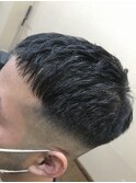 前髪短いフェードカット