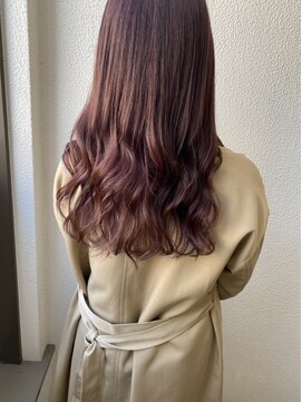 ヌメロオオサカ(Numero OSAKA) 艶感◎ピンクレッド