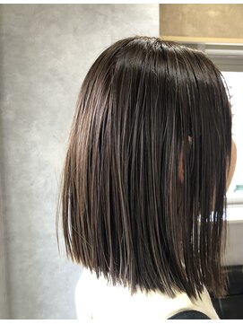 ブレス 横浜(bless) 前下がりアッシュボブ