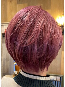 イスト(hair salon ist) ハイトーンカラー　ピンクカラー　ショートボブ　大人ボブ
