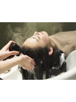 【本町/阿波座】NMNヘッドスパ、誕生。育毛促進,白髪予防に!頭皮から根本的な髪質改善◎頭皮の血行促進も♪