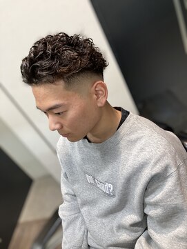 エル バルベロ(EL BARBERO) ハードカール&フェード