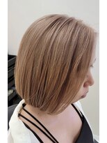 トッカ ANNEX京都河原町(tocca)&nbsp;三山《ぱつっとボブ×ブリーチ×外国人風ベージュ》