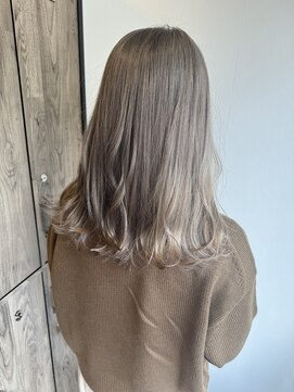 チル(Chill...) 透明感ミルクティーベージュ