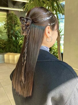 バイオレット 横浜店(Violet) タイトアレンジカチモリ風ハーフアップ(TO-04)