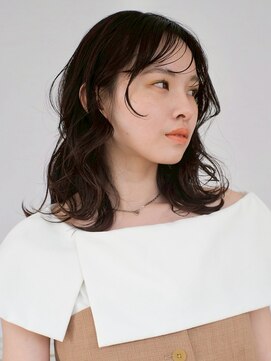 トリッカアヴェダ(tricca AVEDA) ミディアムレイヤー/ダークブラウン