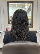 ヘアーアンドメイク ビス(HAIR&MAKE bis) ブリーチパーマ ブリーチ2回 スパイラルパーマ