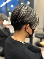 ハイライトセンターパートメッシュダブルカラーツーブロック