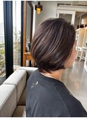 大人女性に人気の「ベージュハイライト」