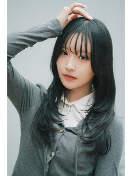 クレスフィリア (CLESC') 透け感レイヤー×シースルーバングのナチュラルロング