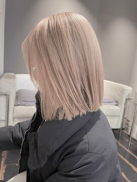 ベレーザ 川越(Beleza) 201ホワイトミルクティーブロンドレイヤーくびれミディアムボブ