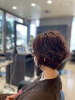 アース 南福島店(HAIR&MAKE EARTH)&nbsp;前下がりショート×パーマ