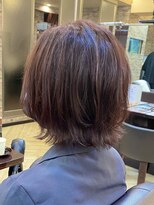 キャラ 池袋本店(CHARA)&nbsp;暖色レッドカラー◎外ハネレイヤーくびれウルフボブ【池袋】