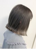 切りっぱなしボブイルミナダークグレージュ
