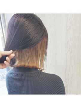 タブーセントラル(TABOO Central) おろしても結んでもかわいい☆インナーカラー×切りっぱなしボブ