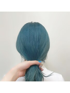 リノショアーズ 日本大通り店(RINOSHORES) ダブルカラーミントグリーンカラーハイトーンブリーチmaaya