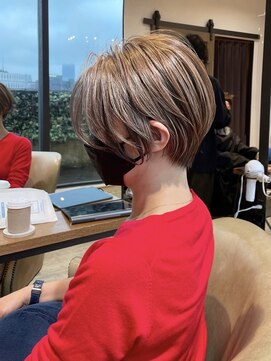 バンプ ギンザ(BUMP GINZA) 30代、40代/白髪ぼかしハイライト×ひし形ショート/大宮