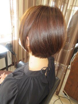 コア フィール ア デイ(COIFFURE A DAY) 【小顔ショート】M3Dお得クーポン